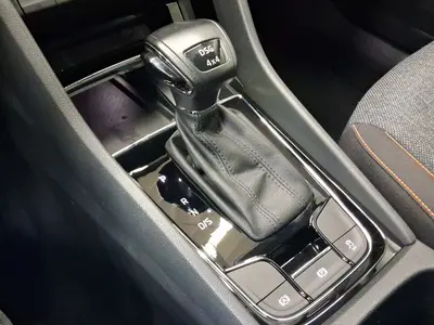 Skoda Karoq – Foto 11