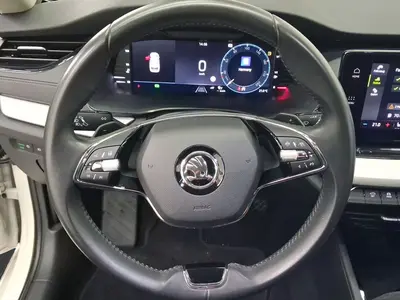 Skoda Octavia – Foto 9