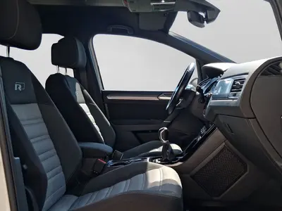 Volkswagen Touran – Foto 4