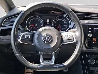 Volkswagen Touran – Foto 9