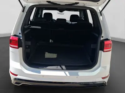 Volkswagen Touran – Foto 17