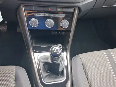 Volkswagen T-Roc – Foto 11