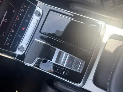 Audi Q8 – Foto 11