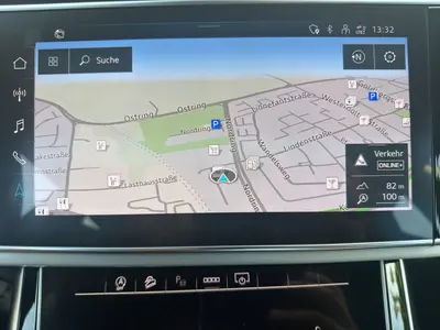 Audi Q8 – Foto 12