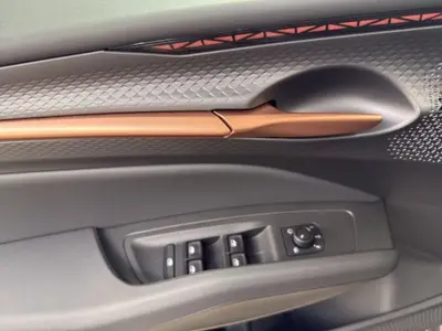 Cupra Raval – Foto 8