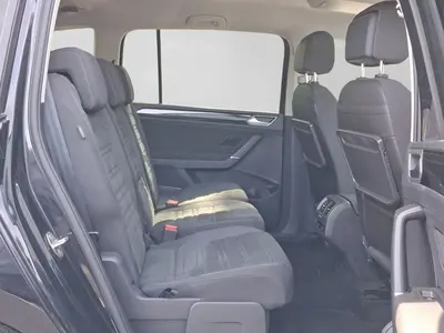 Volkswagen Touran – Foto 6