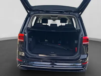 Volkswagen Touran – Foto 17