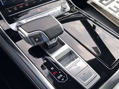 Audi Q7 – Foto 11