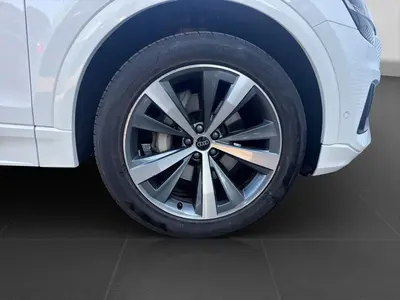 Audi Q8 – Foto 7