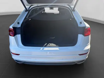 Audi Q8 – Foto 17