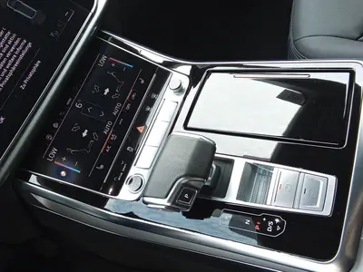 Audi Q8 – Foto 11