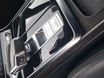 Audi Q8 – Foto 11