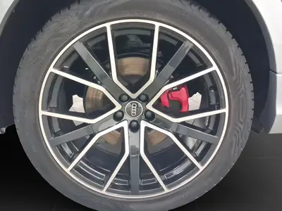 Audi Q8 – Foto 7