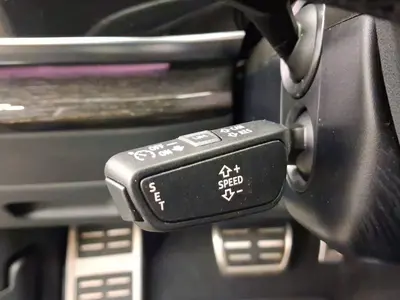 Audi Q8 – Foto 18