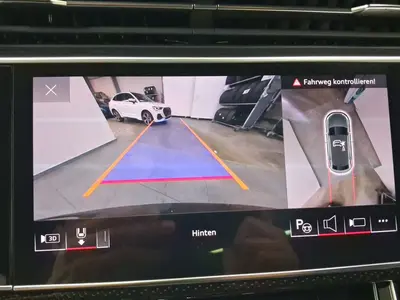 Audi SQ8 – Foto 14