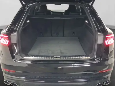 Audi SQ8 – Foto 17