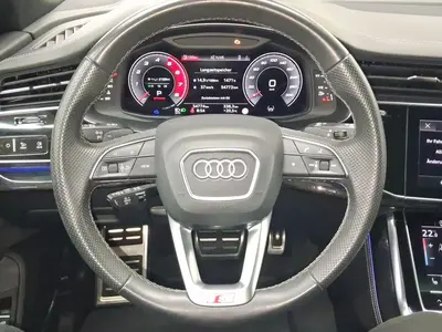 Audi SQ8 – Foto 9