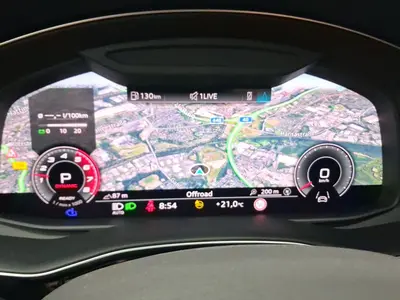 Audi SQ8 – Foto 10