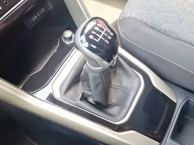 Volkswagen T-Roc – Foto 11