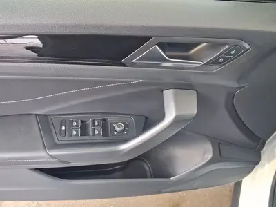 Volkswagen T-Roc – Foto 8