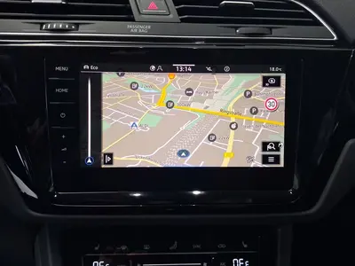 Volkswagen Touran – Foto 12