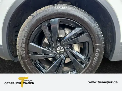 Volkswagen Touareg – Foto 9