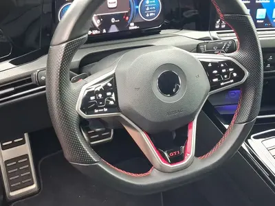 Volkswagen Golf GTI – Foto 9