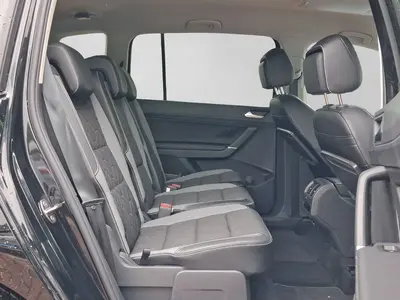 Volkswagen Touran – Foto 6