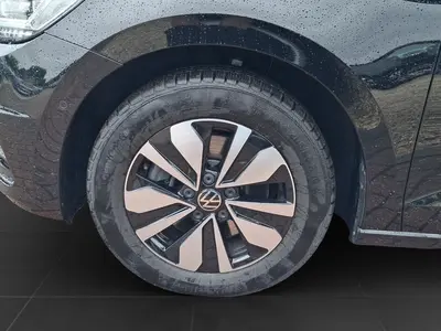 Volkswagen Touran – Foto 7