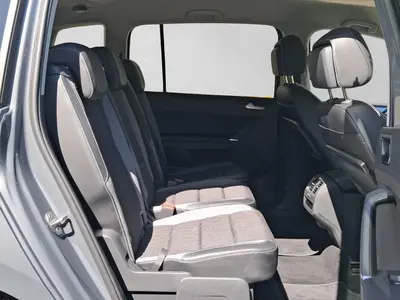 Volkswagen Touran – Foto 6