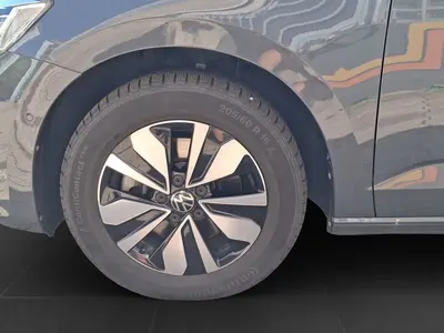 Volkswagen Touran – Foto 7