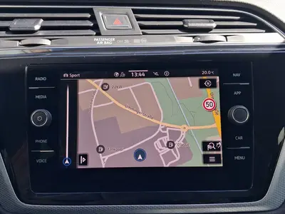 Volkswagen Touran – Foto 13