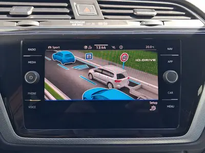 Volkswagen Touran – Foto 14