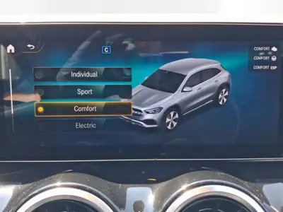 Mercedes-Benz GLA 250 – Foto 16