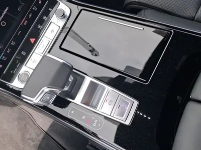 Audi A8 – Foto 11