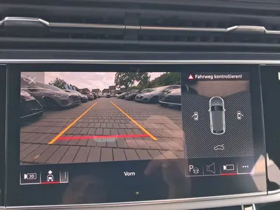 Audi Q8 – Foto 12