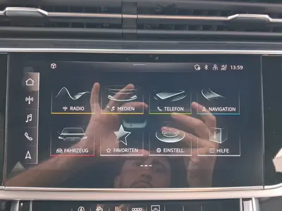 Audi Q8 – Foto 13