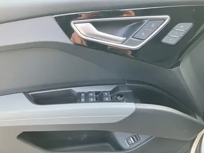 Audi Q4 Sportback e-tron – Foto 8