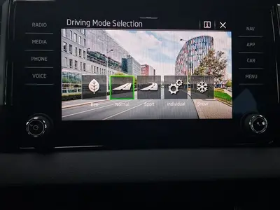 Skoda Karoq – Foto 15