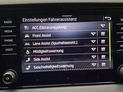Skoda Karoq – Foto 12