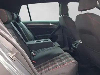 Volkswagen Golf GTI – Foto 6