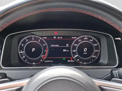 Volkswagen Golf GTI – Foto 10