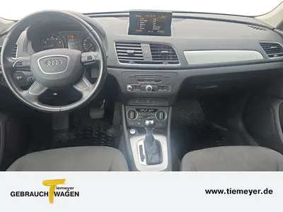 Audi Q3 – Foto 12