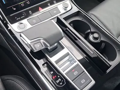 Audi A8 – Foto 11