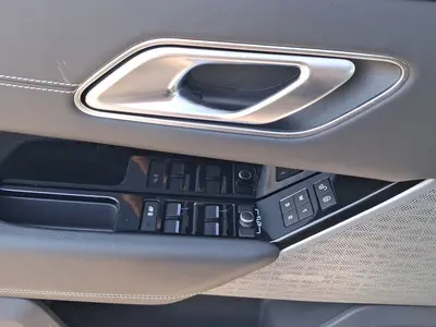 Land Rover Velar – Foto 8