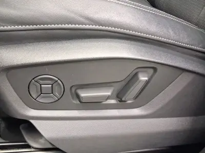 Audi Q8 – Foto 18