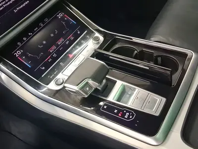 Audi Q8 – Foto 11