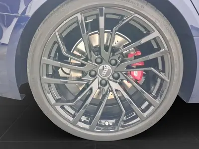 Audi RS 4 Avant – Foto 7
