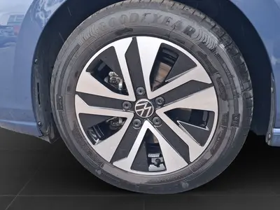 Volkswagen Golf – Foto 7