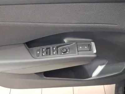 Volkswagen T-Roc – Foto 8